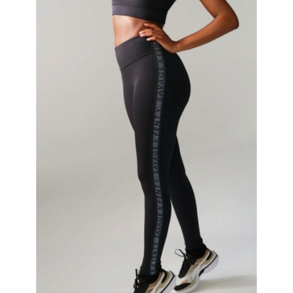 Savage X Fenty Rihanna Main Player Spell Out Side Logo High Waist legging 1x NWT